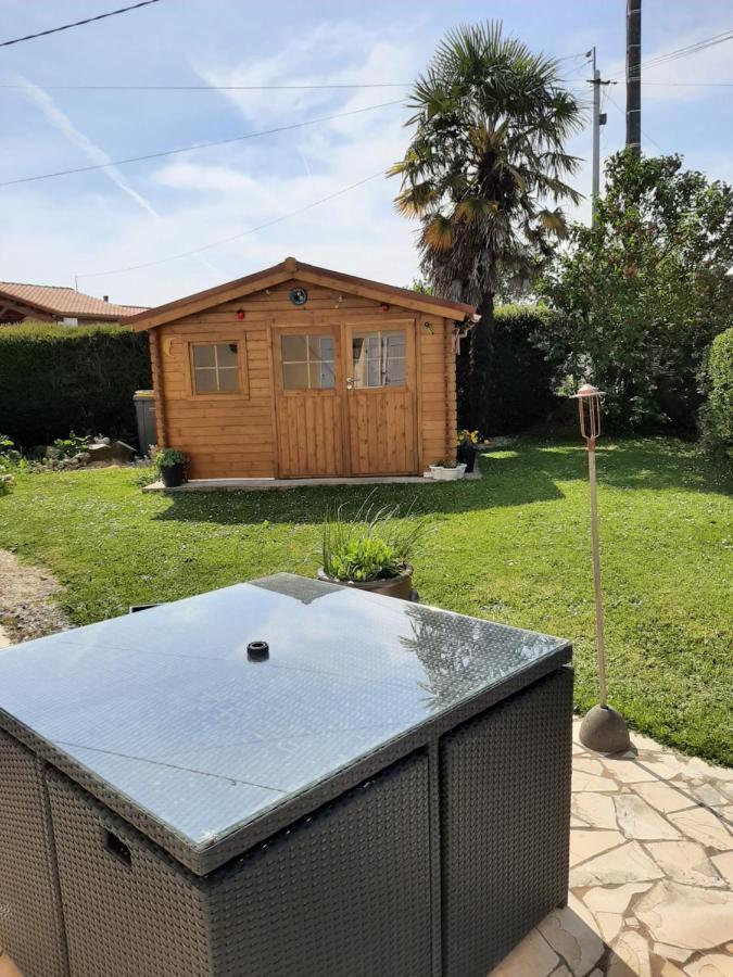 Villa Les Trémières Le Thou Esterno foto